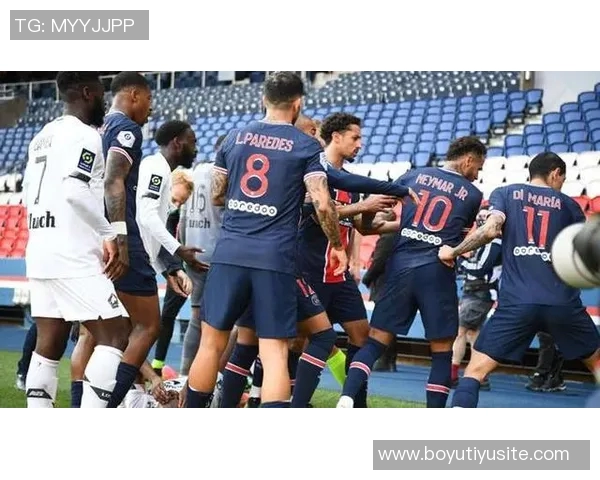 尤文图斯对维拉蒂自荐不感兴趣质疑其当前状态引发关注